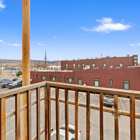 Modern Condo Inside The Historic St Regis Grand Junction Exterior photo