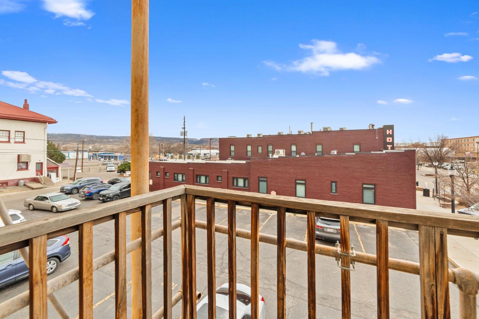 Modern Condo Inside The Historic St Regis Grand Junction Exterior photo