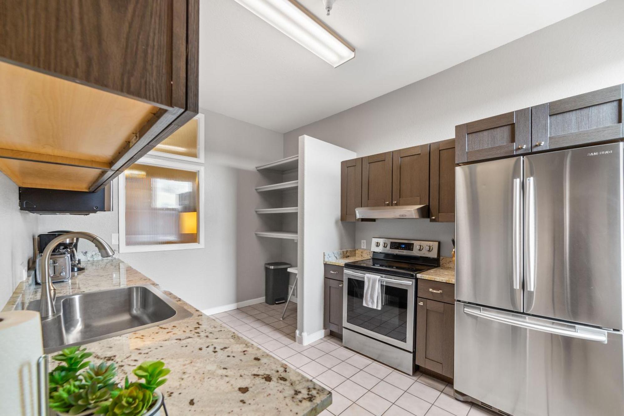 Modern Condo Inside The Historic St Regis Grand Junction Exterior photo