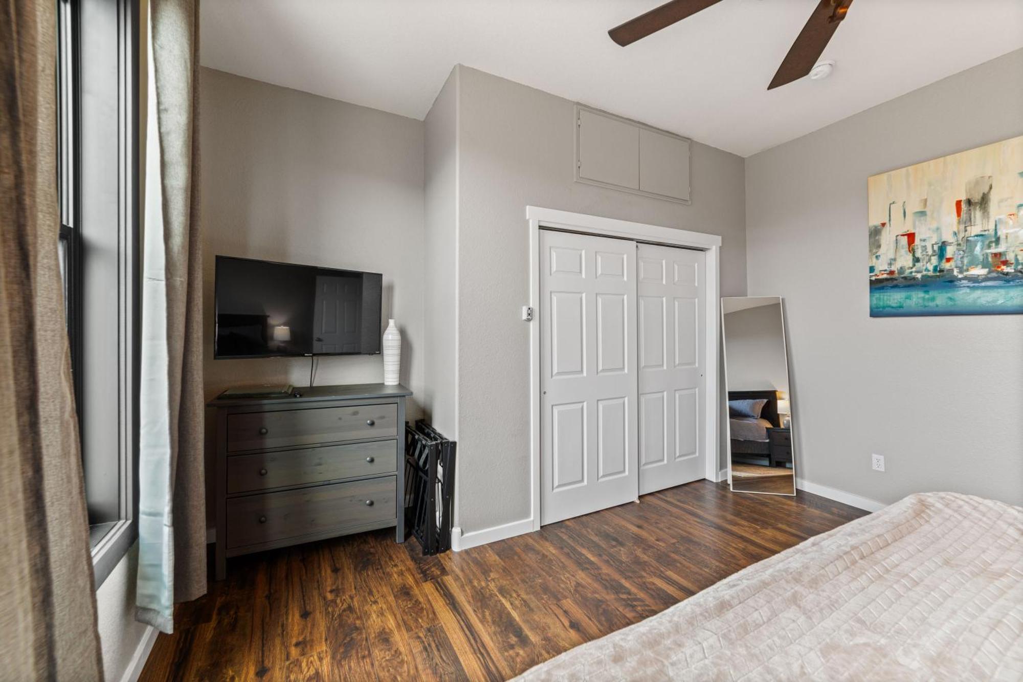 Modern Condo Inside The Historic St Regis Grand Junction Exterior photo