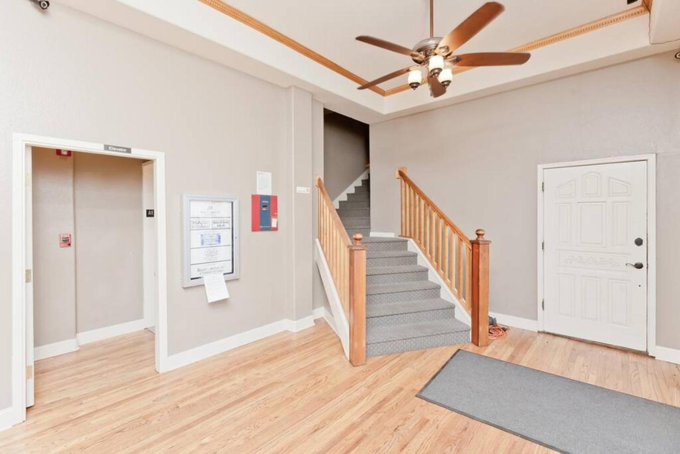 Modern Condo Inside The Historic St Regis Grand Junction Exterior photo