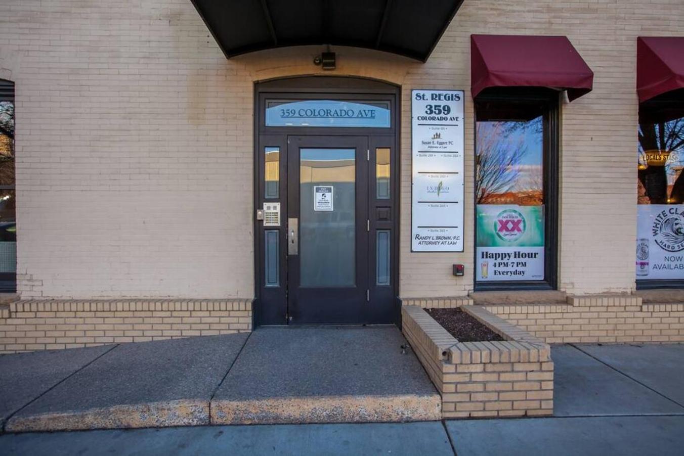 Modern Condo Inside The Historic St Regis Grand Junction Exterior photo